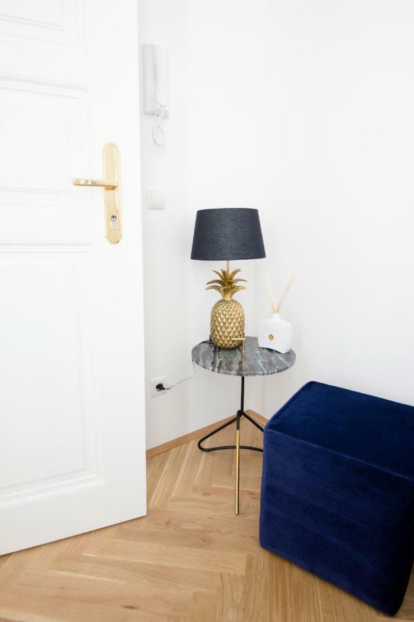 וינה Studio Apartments Opera - Mai'S Apartments מראה חיצוני תמונה
