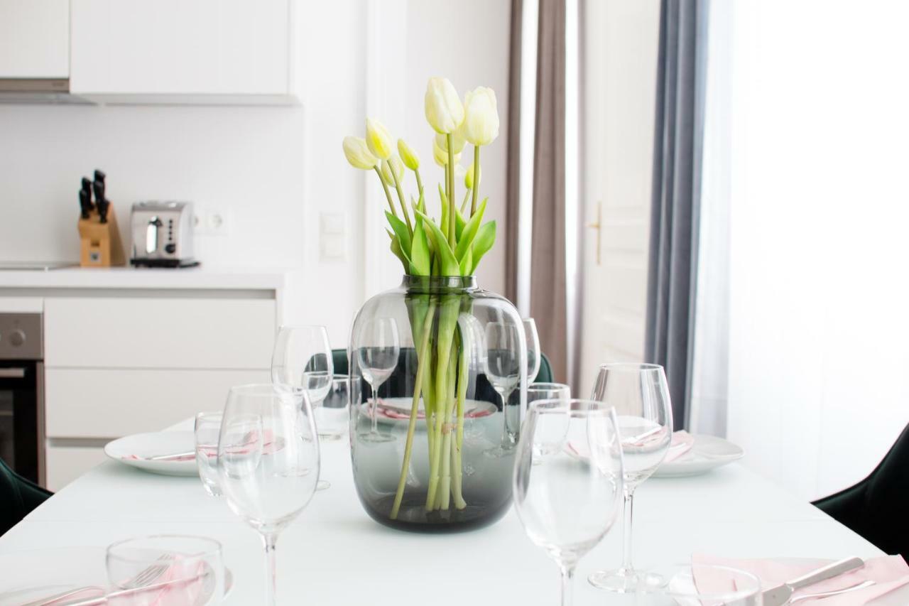 וינה Studio Apartments Opera - Mai'S Apartments מראה חיצוני תמונה
