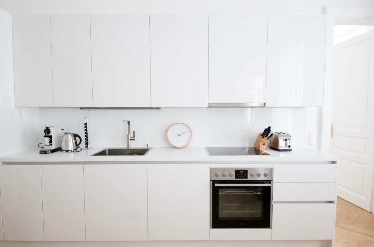 וינה Studio Apartments Opera - Mai'S Apartments מראה חיצוני תמונה