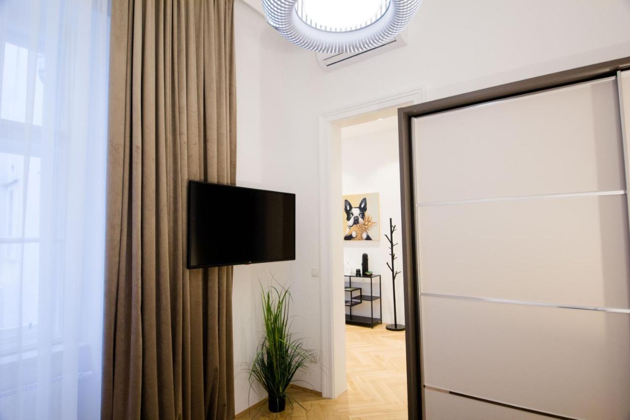 וינה Studio Apartments Opera - Mai'S Apartments - By Arbio מראה חיצוני תמונה