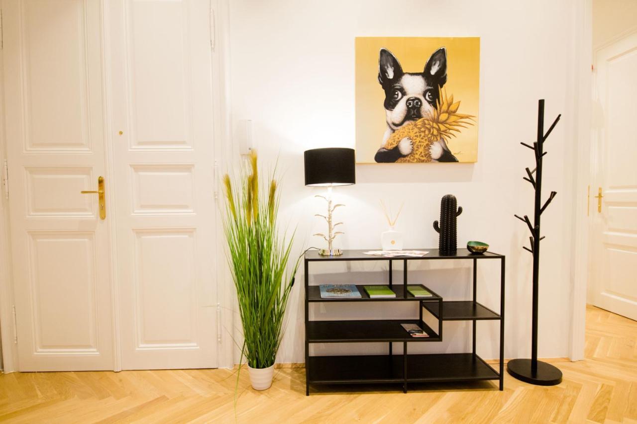וינה Studio Apartments Opera - Mai'S Apartments מראה חיצוני תמונה